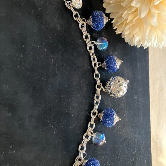 Handcrafted SIlver-Tone Double-Link Chain Bracelet Silver and Navy Crystal Beads - Picture 4 of 9